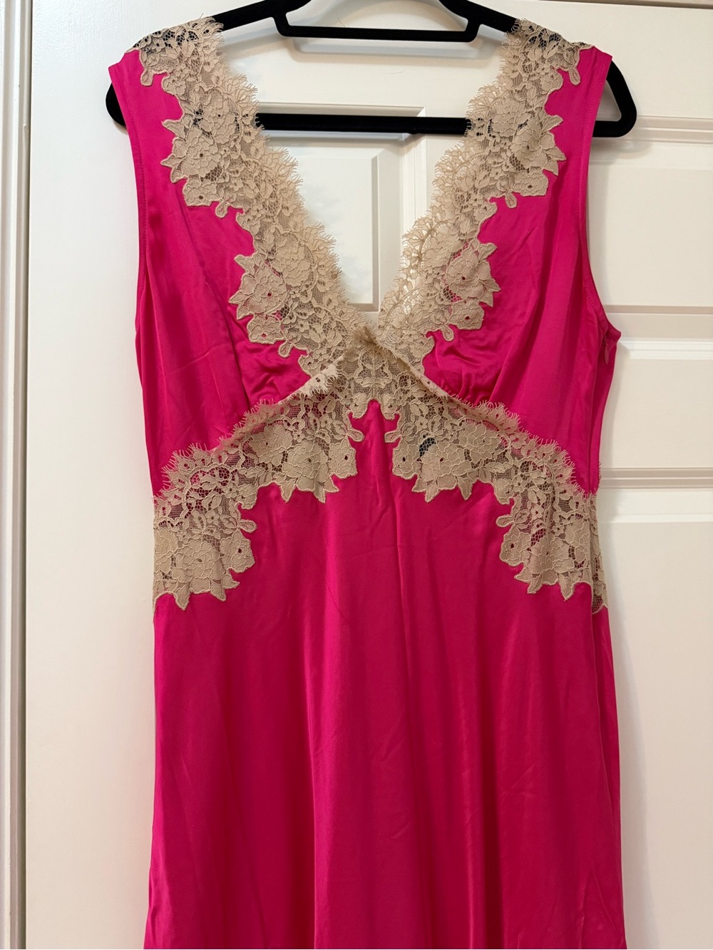 RIXO Hot Pink Satin Dress with Lace Detail - Picture 6 of 10